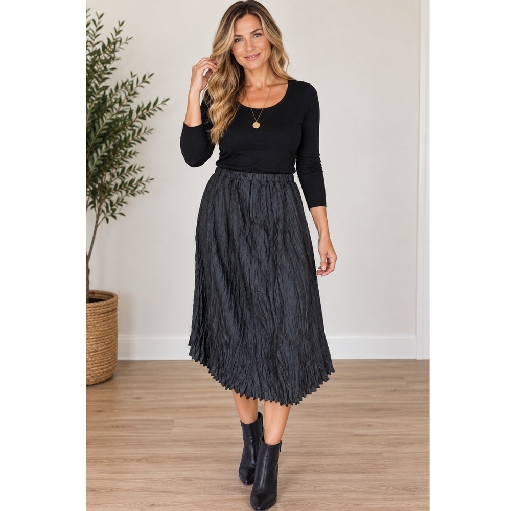 Putumayo XL Black 100% Silk Crinkle Pleated Maxi Skirt Boho Flowy Lined Elastic